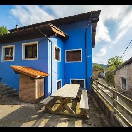 La Casa Azul بيت للعطل Cardes (Soto de Cangas)